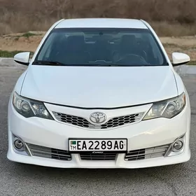 Toyota Camry 2013