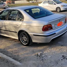 BMW E39 2001