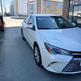 Toyota Camry 2015