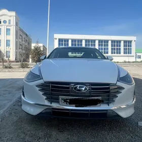 Hyundai Sonata 2021