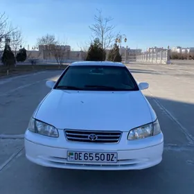 Toyota Camry 2000