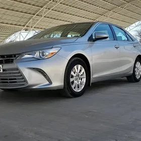 Toyota Camry 2017