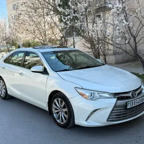 Toyota Camry 2015