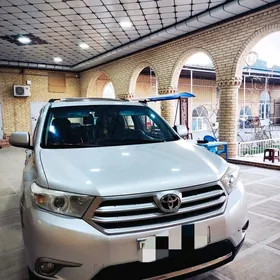 Toyota Highlander 2013