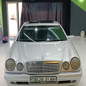 Mercedes-Benz E320 1999