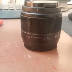Lumix 25lik obektiv