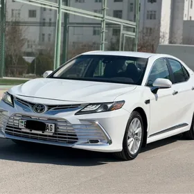 Toyota Camry 2022