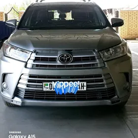 Toyota Highlander 2019