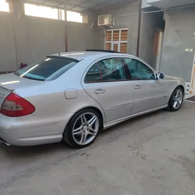 Mercedes-Benz E320 2003