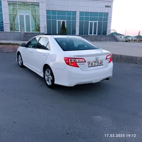 Toyota Camry 2012