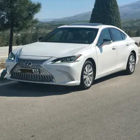 Lexus ES 350 2019