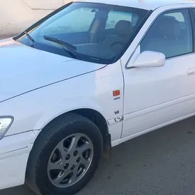 Toyota Camry 1999