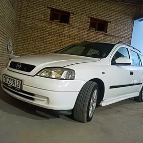 Opel Astra 2000