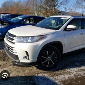 Toyota Highlander 2019