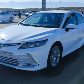 Toyota Camry 2020