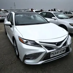 Toyota Camry 2020