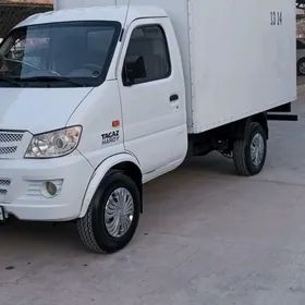Toyota Dyna 2015