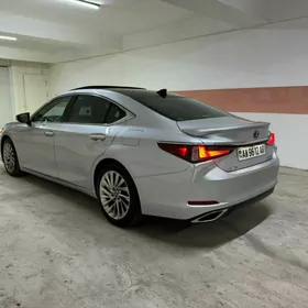 Lexus ES 350 2020