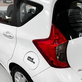 Nissan Versa 2013