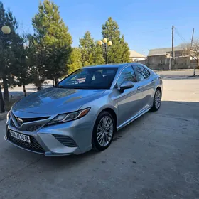 Toyota Camry 2018