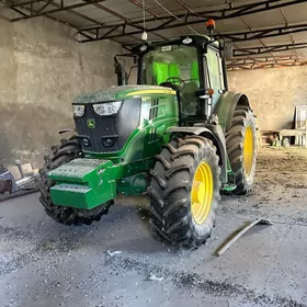 John Deere 2021
