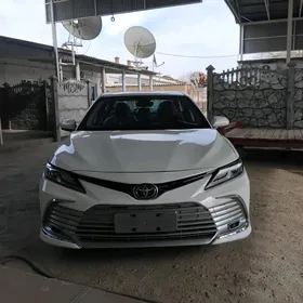 Toyota Camry 2022