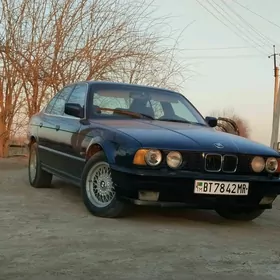 BMW 525 1990