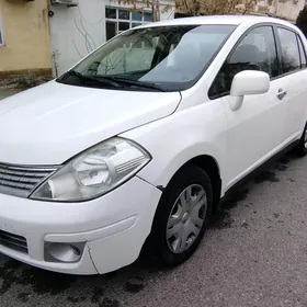 Nissan Versa 2010