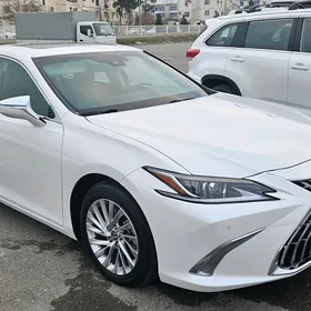 Lexus ES 350 2019