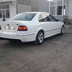 BMW 5 Series 2001