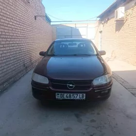 Opel Omega 1994