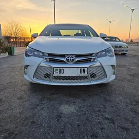 Toyota Camry 2017