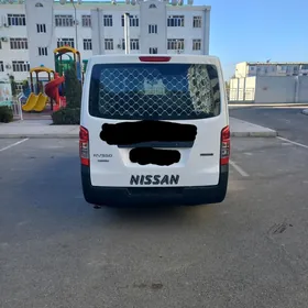 Nissan Urvan 2018