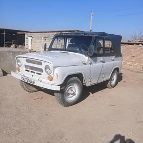 UAZ 469 1995