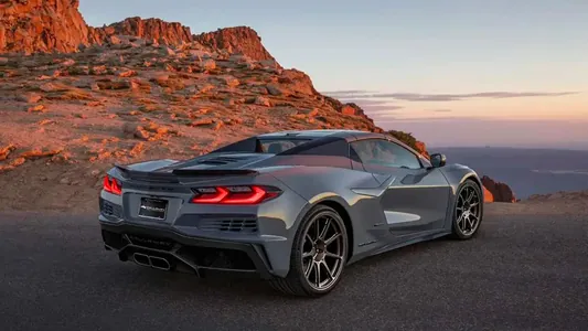 Callaway довела мощность Chevrolet Corvette E-Ray до 847 л.с. 