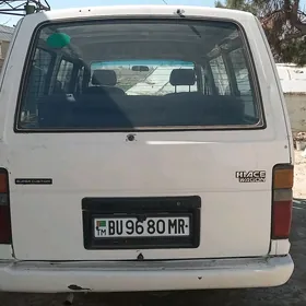 Toyota Hiace 1988