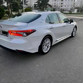 Toyota Camry 2018