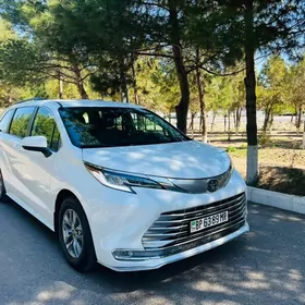 Toyota Sienna 2022