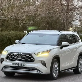 Toyota Highlander 2020