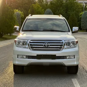 Toyota Land Cruiser 2010