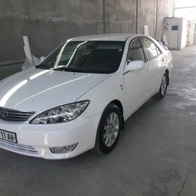 Toyota Camry 2005