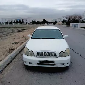 Hyundai Sonata 2002