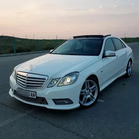 Mercedes-Benz E350 2011