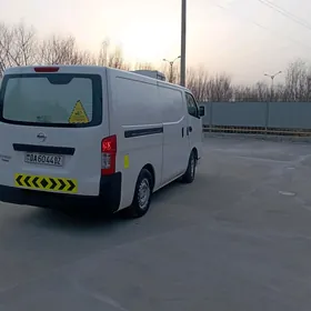 Nissan Urvan 2018