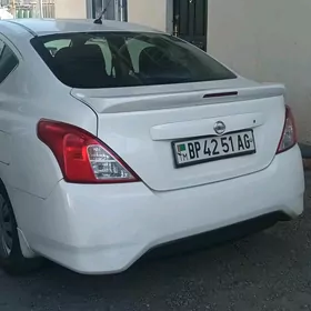 Nissan Versa 2014