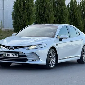 Toyota Camry 2023