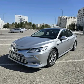 Toyota Camry 2018