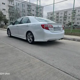 Toyota Camry 2013