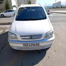 Opel Zafira 2004