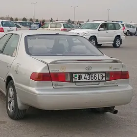 Toyota Camry 2001